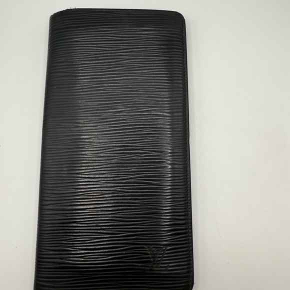 Louis Vuitton Brazza Wallet Epi Leather - Picture 1 of 17